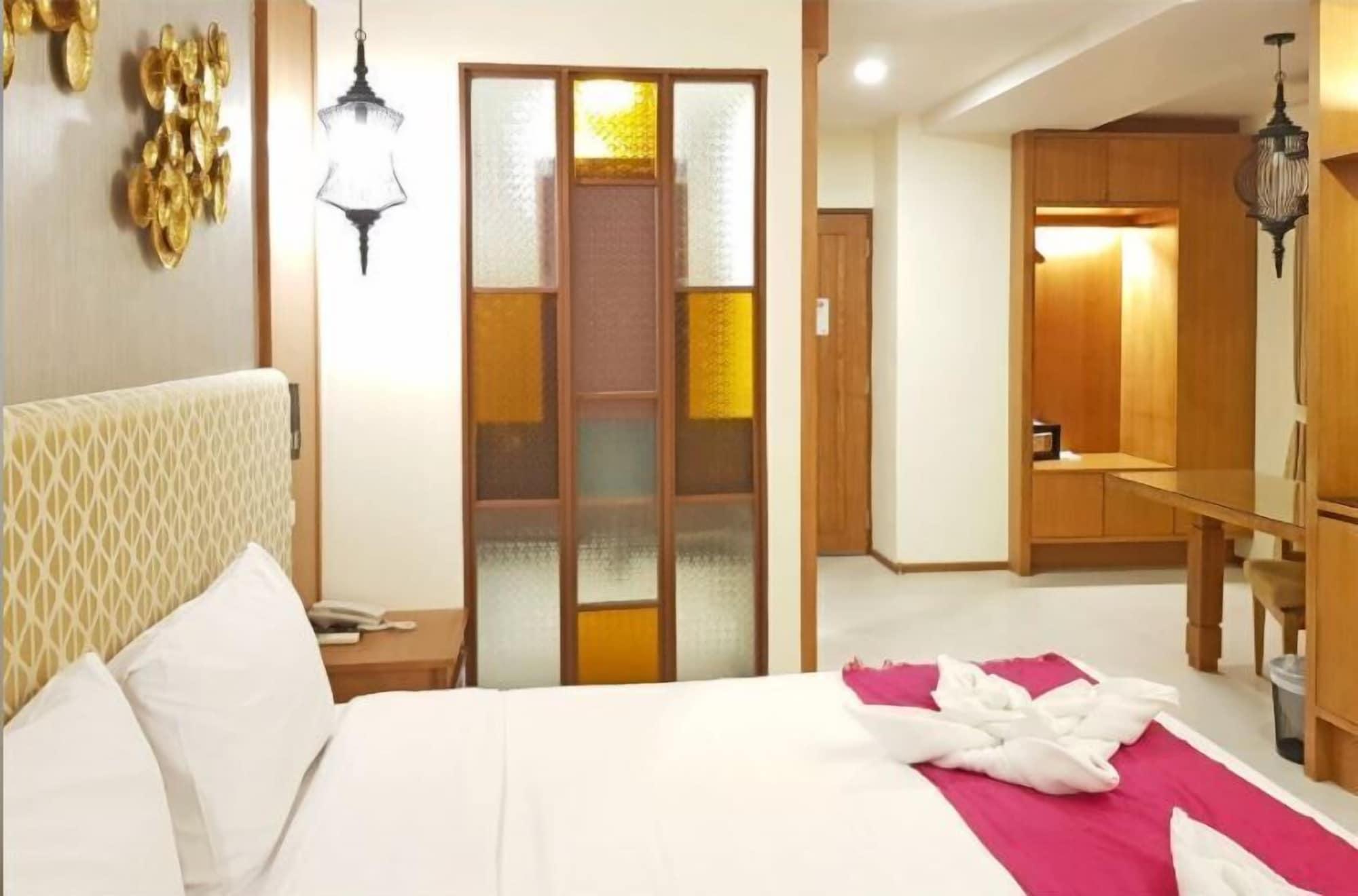 The Signature Hotel @ Thapae Chiang Mai Exterior foto